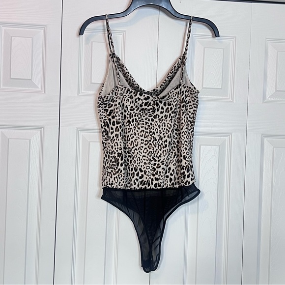 ASTR The Label Leopard Print Bodysuit Top Size Medium - Picture 2 of 11